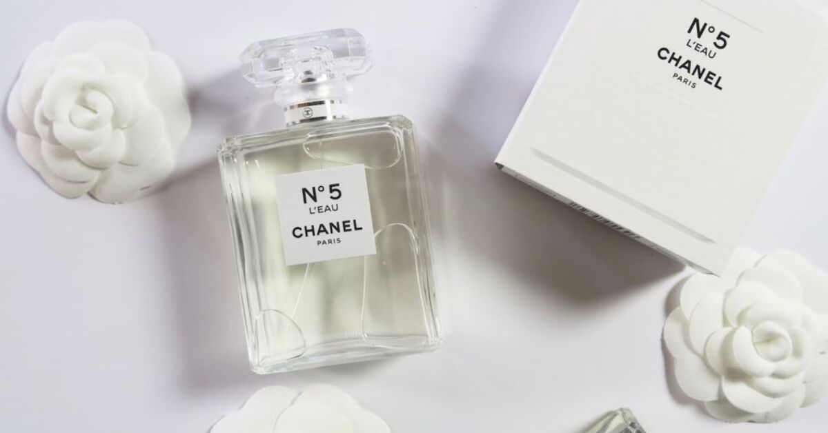 Các loại nước hoa nữ được ưa chuộng nhất 2021