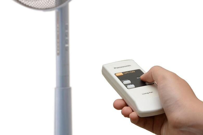 Các loại quạt cây điều khiển từ xa tiện dụng cho mùa hè