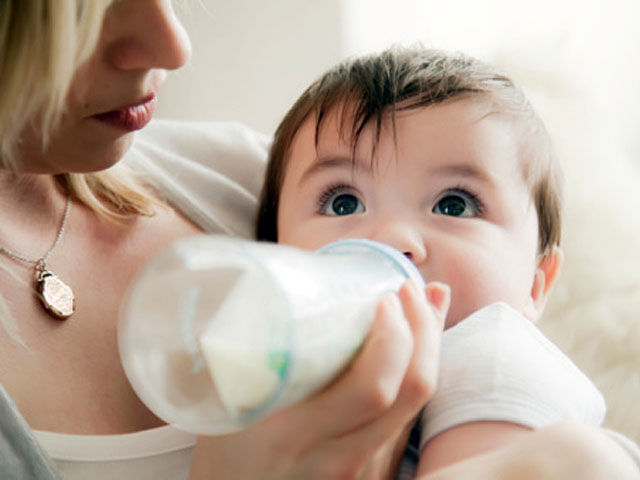 Các loại sữa bột Vinamilk cho bé từ 6 đến 12 tháng