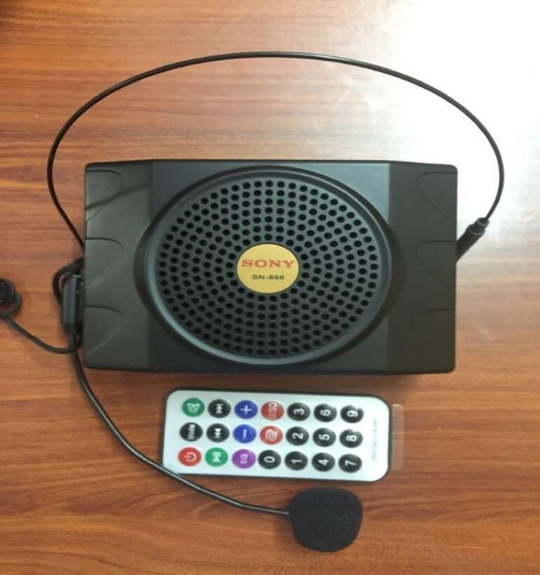 Có nên mua máy trợ giảng nào để livestream bán hàng không?