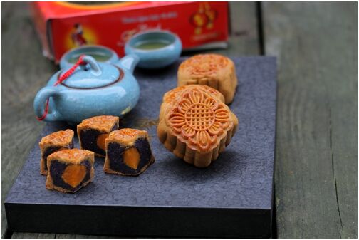 Cách làm bánh trung thu nướng nhân khoai lang tím