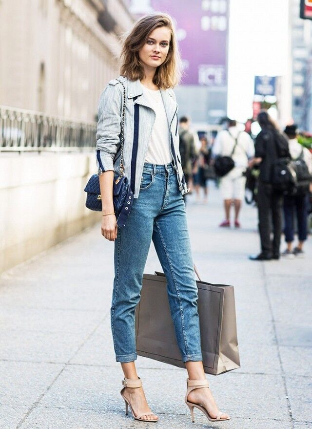 Cách mix quần jeans với T-shirt đẹp trong mọi hoàn cảnh