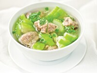 Cách nấu canh xương hầm ngon bằng nồi áp suất điện