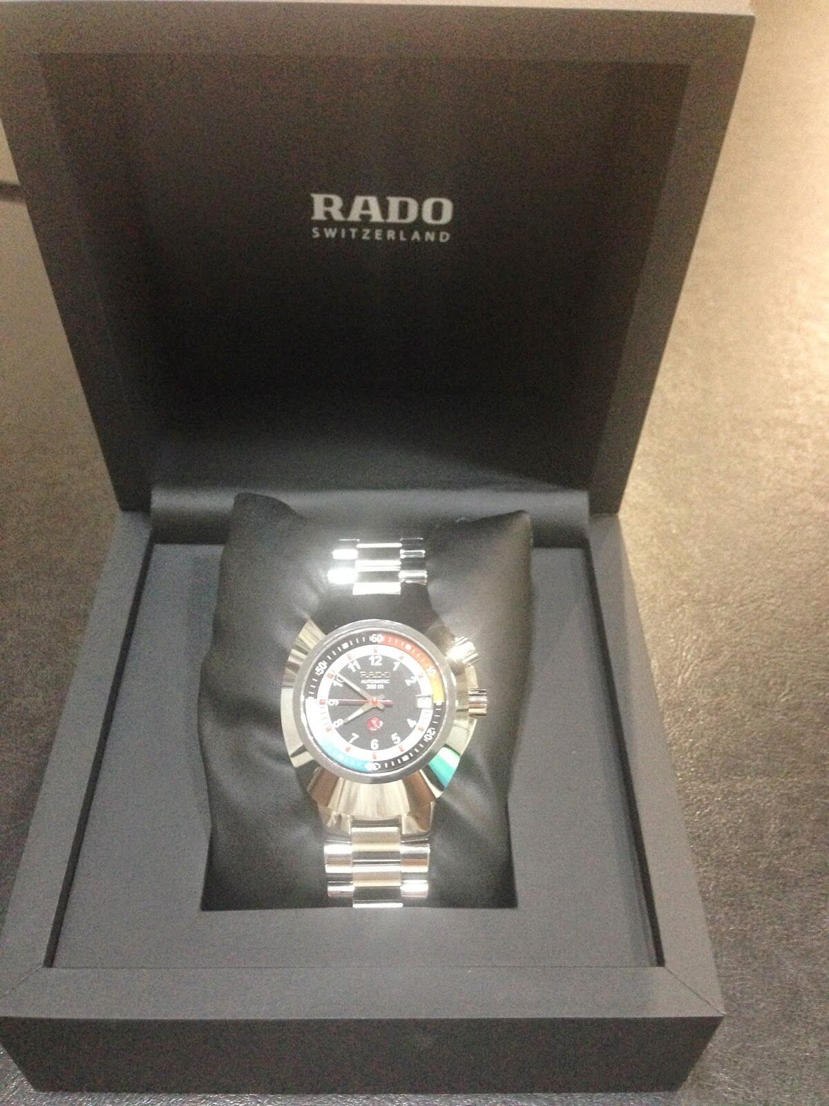 Cách phân biệt đồng hồ Rado thật giả