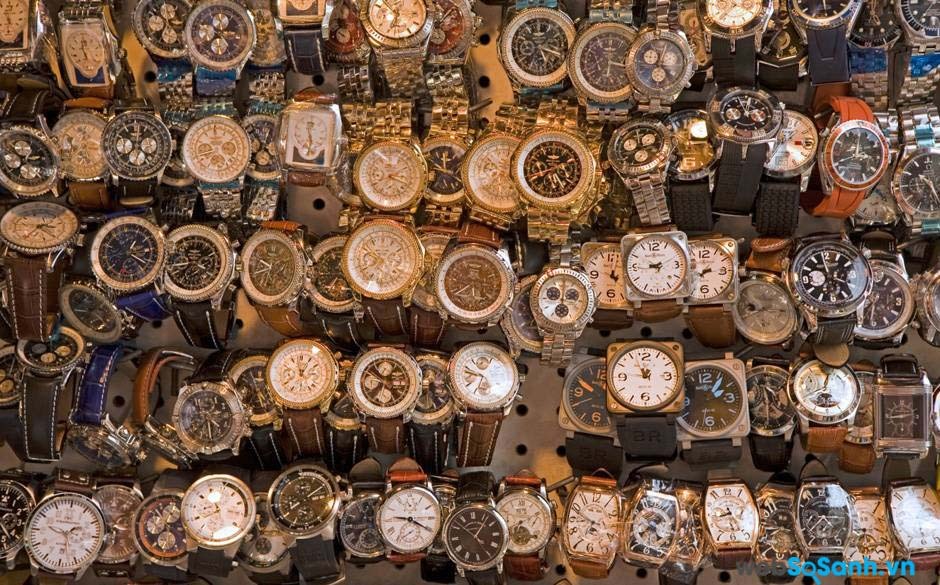 Как будет много часов. Коллекция наручных часов. Разные наручные часы. Куча наручных часов. Коллекционные часы наручные.
