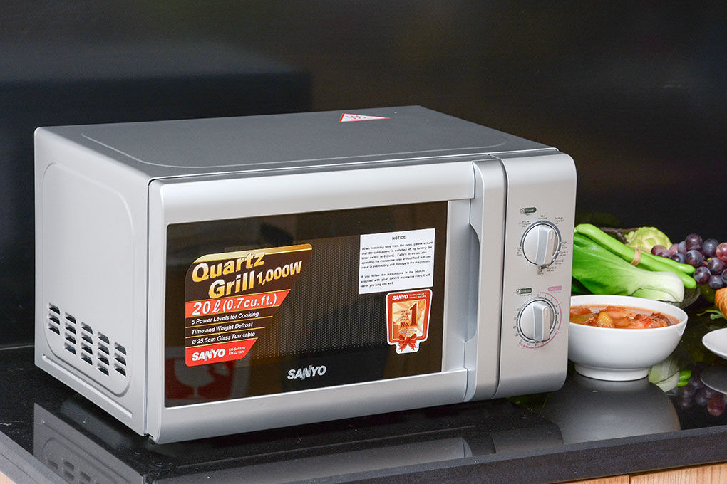 Cách sử dụng lò vi sóng Sanyo thành thạo 4 chức năng nấu chi tiết nhất