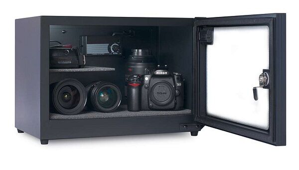 Cách sử dụng tủ chống ẩm cho máy ảnh giúp tăng tuổi thọ thiết bị