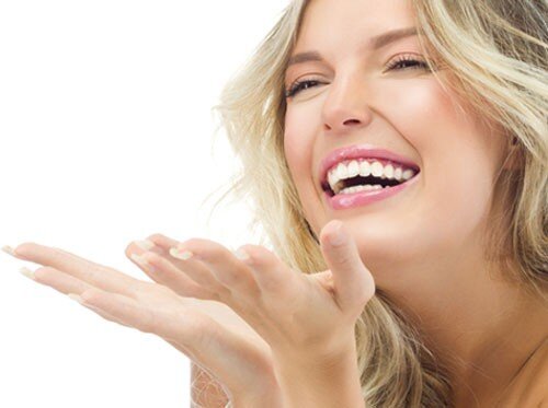 Cách tẩy trắng răng hiệu quả nhanh chóng bằng nước cốt chanh tươi