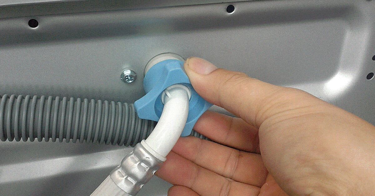 Cách xả hết nước và dùng nút xả nước máy giặt LG