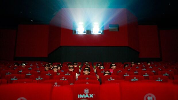 Cần bao nhiêu tiền để trải nghiệm cảm giác xem phim IMAX tại phòng khách?
