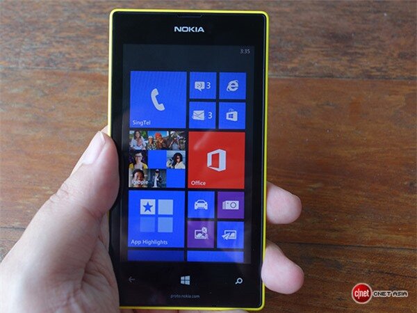 Cận cảnh Lumia 525, chiếc Lumia 520 sở hữu 1 GB RAM