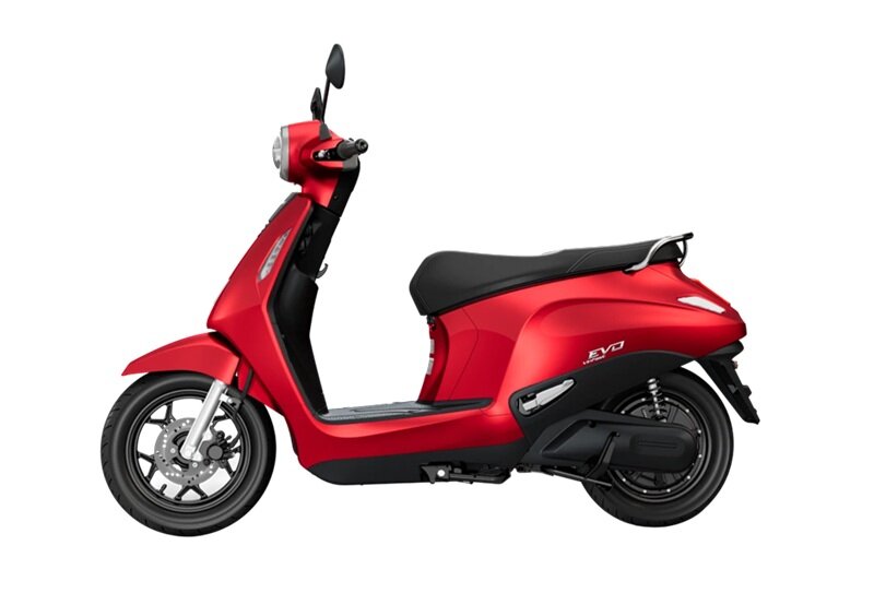 Xe máy điện VinFast mới giá rẻ từ 14,79 triệu, chạy tới 165 km/lần sạc, đổi pin tiện lợi