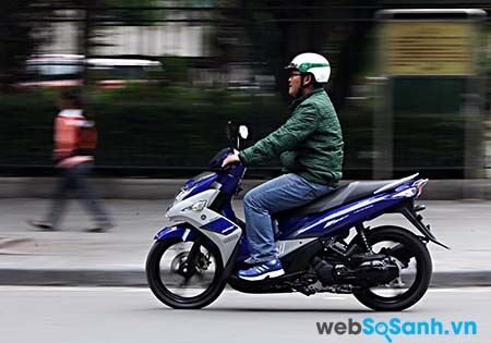 Chạy xe ga như thế nào để tiết kiệm xăng?