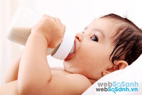 Chọn sữa công thức cho bé như thế nào để phù hợp với từng giai đoạn phát triển?