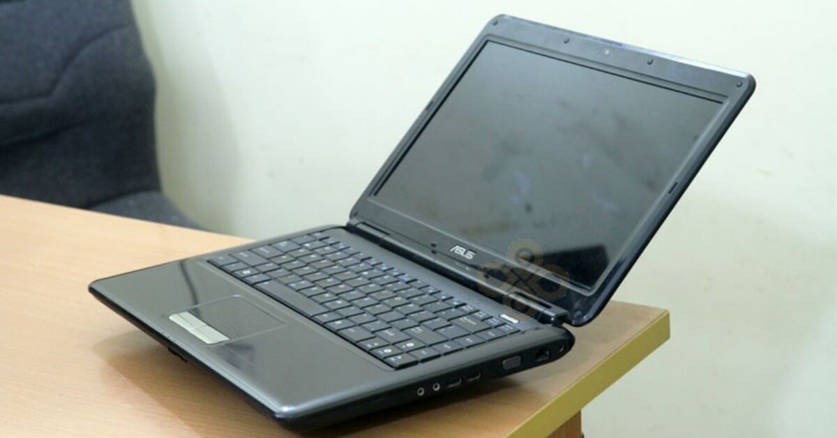 Có gì đặc biệt ở chiếc laptop Asus K40IN cũ?