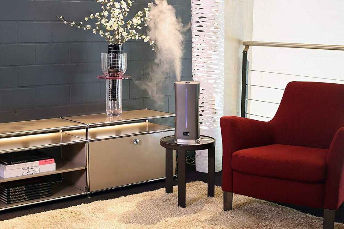 Có nên dùng máy tạo độ ẩm cho bé sơ sinh không, ưu nhược điểm là gì?