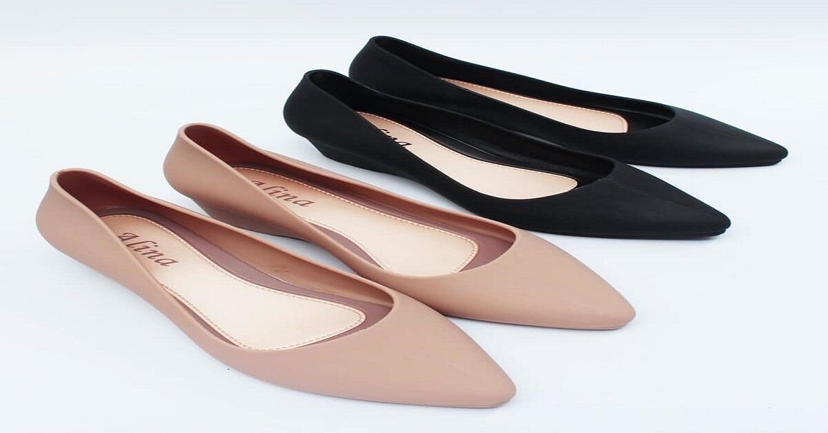 Có nên hay không nên sử dụng giày búp bê nhựa