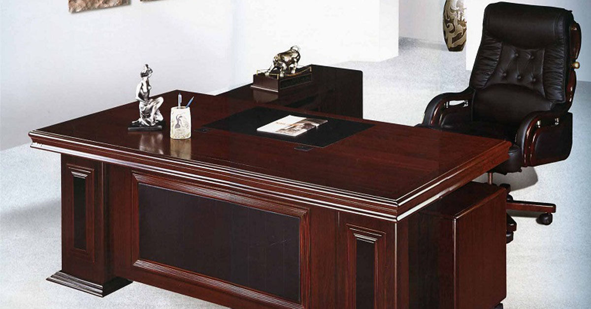 Có nên mua bàn giám đốc giá rẻ không?