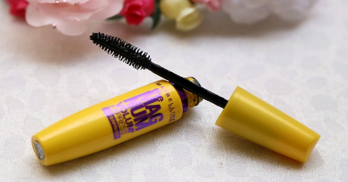 Có nên mua mascara Maybelline vàng không? Review mascara Maybeline tốt nhất