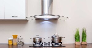 Có nên mua máy hút mùi nhà bếp hay không? Những ích lợi mà máy hút mùi bếp đem lại