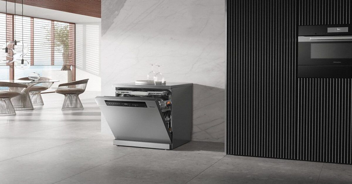 Có nên mua máy rửa bát 14 bộ Miele G 7410 SCi bán âm không?