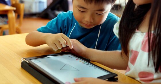 Có nên mua máy tính bảng giá rẻ dưới 3 triệu cho con học online mùa dịch?