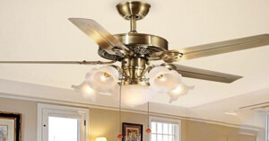 Có nên mua và sử dụng quạt đèn trần hay không?