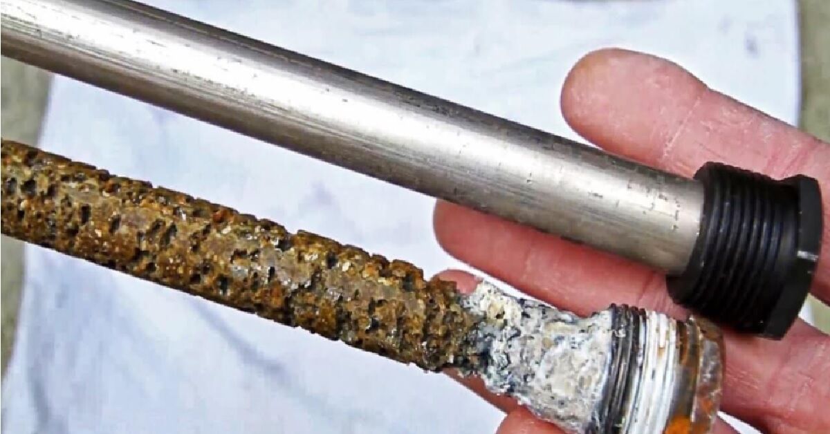 Có nhất thiết phải thay thanh đốt bình nóng lạnh định kỳ không?