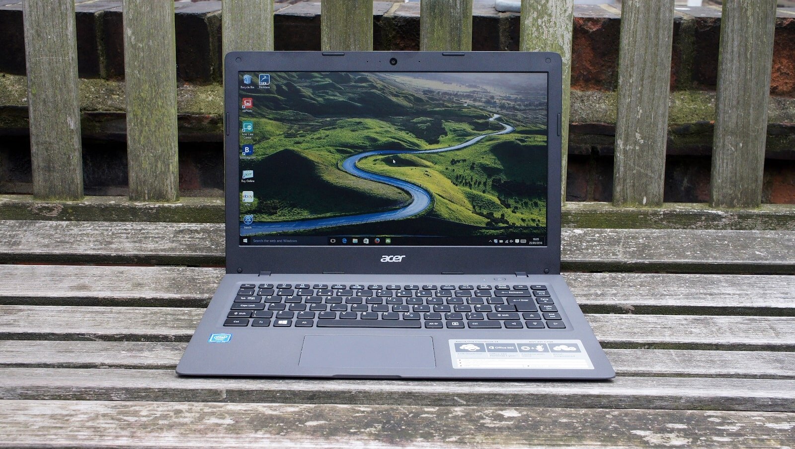 Acer Aspire ES1