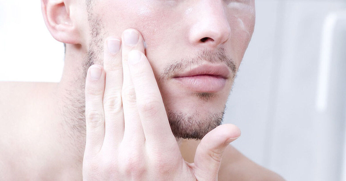Cùng tìm hiểu 4 dòng kem trị mụn cho nam tốt hiện nay