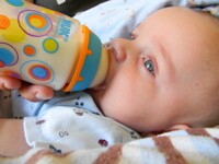 Đánh giá bình sữa Nuk - dòng sản phẩm bình dân, chất lượng ổn