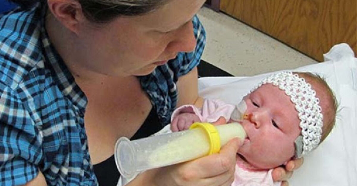 Đánh giá chi tiết bình sữa Medela cho trẻ hở hàm ếch