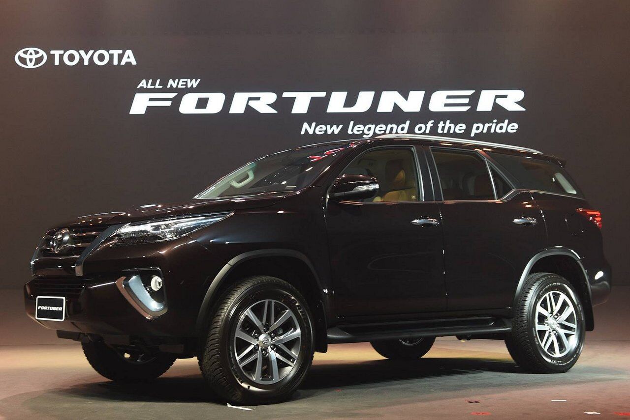 Đánh giá chi tiết Toyota Fortuner 2016: "chiến binh" offroad