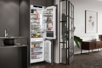 Đánh giá chi tiết tủ lạnh Kaff KF-BI233WL 233 lít Luxury