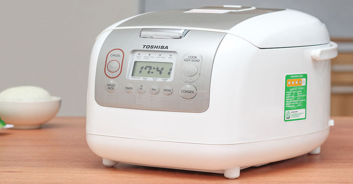 Đánh giá chi tiết về nồi cơm điện tử Toshiba RC-18NMF
