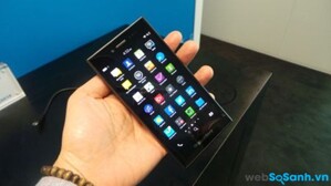 Đánh giá chiếc điện thoại thông minh BlackBerry Leap