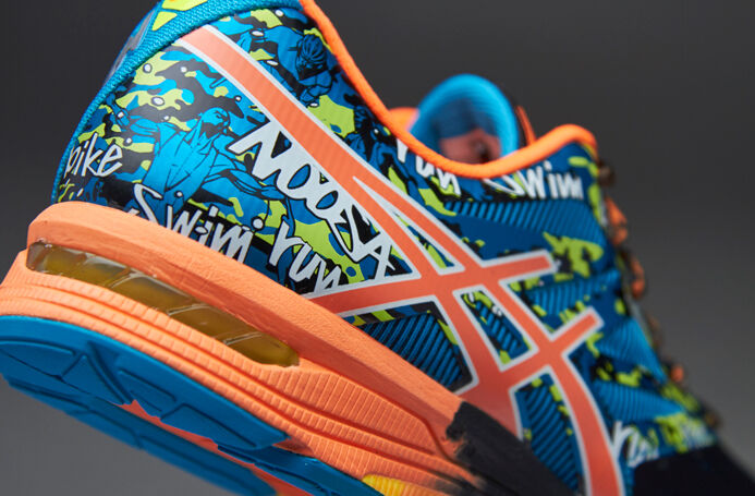 Đánh giá giày chạy Asics Gel Noosa 11