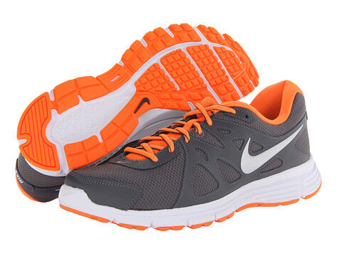 Đánh giá giày chạy Nike Revolution 2