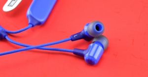 Đánh giá JBL E25BT: Tai nghe entry-level cho người mới làm quen bluetooth!