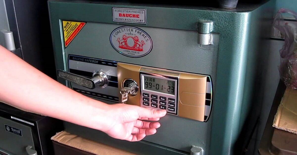 Đánh giá két sắt điện tử có tốt không?
