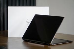 Đánh giá laptop 14 inch HP Spectre x360 14-ef0030TU 6K773PA
