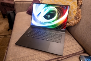 Đánh giá laptop gaming Razer Blade 16 (2025) - Ngoại hình sang trọng, hiệu năng đỉnh cao
