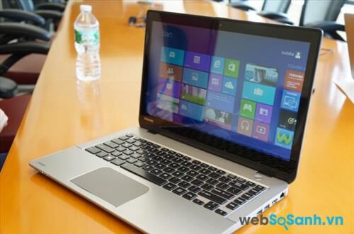 Đánh giá laptop tầm trung Toshiba Satellite E45t: laptop 14 inch cảm ứng giá mềm