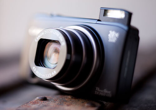 Đánh giá máy ảnh compact Canon PowerShot SX260 HS