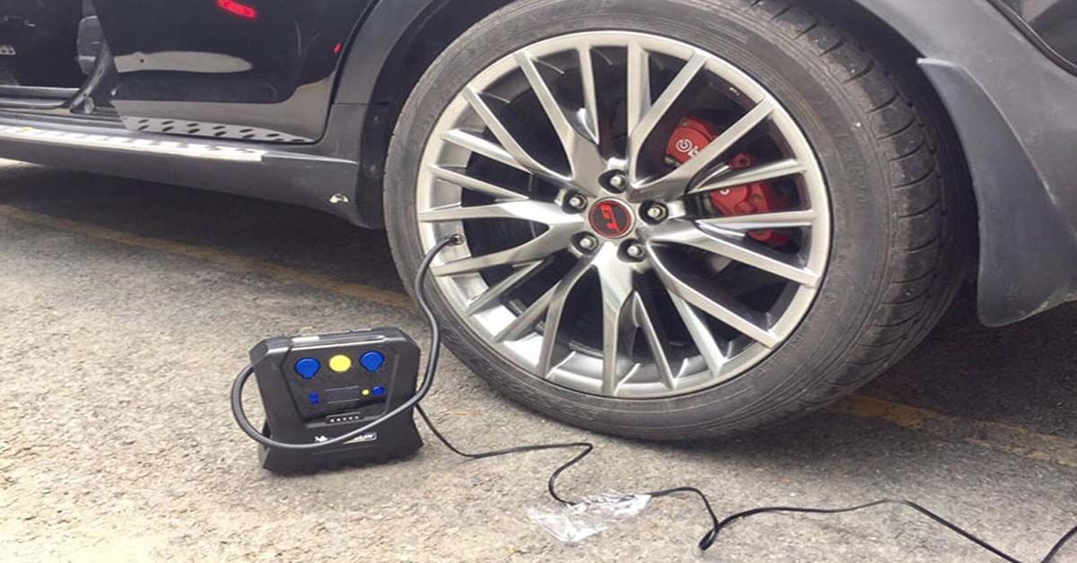 Đánh giá máy bơm lốp ô tô mini Michelin 12266