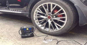 Đánh giá máy bơm lốp ô tô mini Michelin 12266