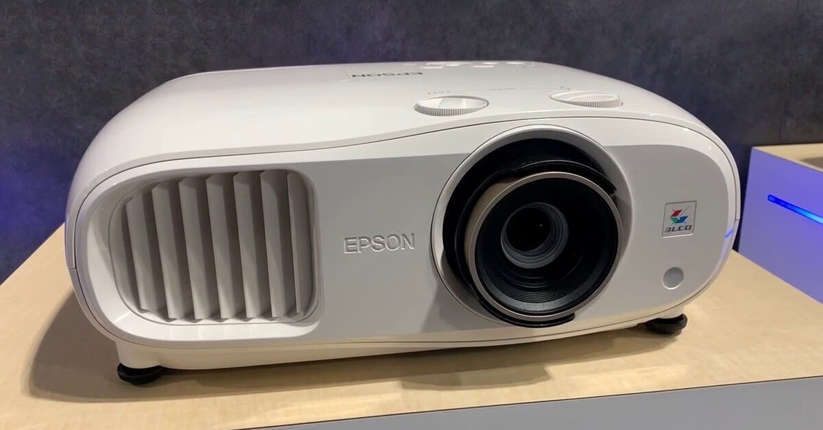 Đánh giá máy chiếu gia đình Epson 3800