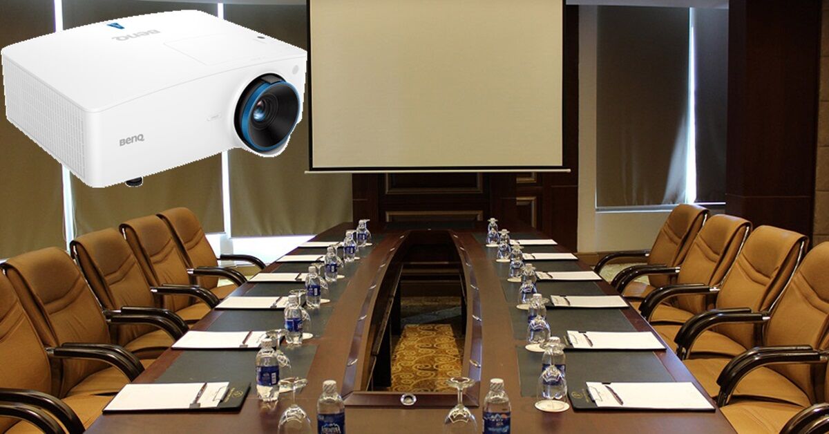 Đánh giá máy chiếu laser BENQ LH930: Đắt nhưng xắt ra từng miếng một!