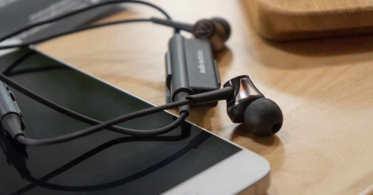 Đánh giá nhanh tai nghe bluetooth Audio-Technica ATH-CKR55BT