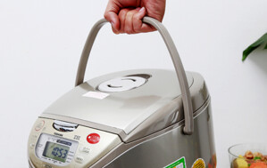 Đánh giá nồi cơm điện cao tần Toshiba có tốt không, giá bán bao nhiêu tiền?